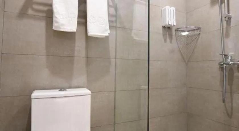 Shell Hotel Shanghai Normal University Hongcao Road Metro Station Guiping Road