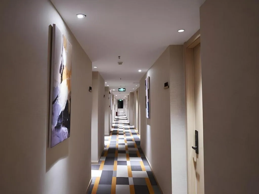 Shell Hotel Shanghai Normal University Hongcao Road Metro Station Guiping Road