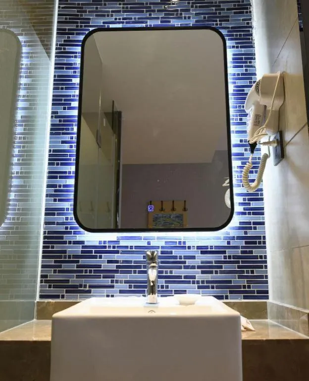 Shell Hotel Shanghai Normal University Hongcao Road Metro Station Guiping Road