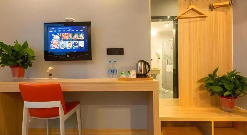 Shell Hotel Suzhou Zhangjiagang Jingang Town Central Plaza