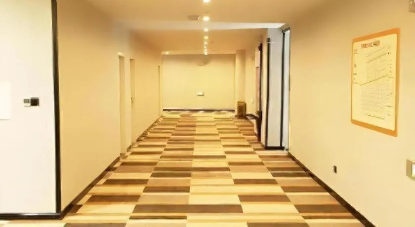 Shell Hotel Liaocheng Dongchang Xi Road Railway Station