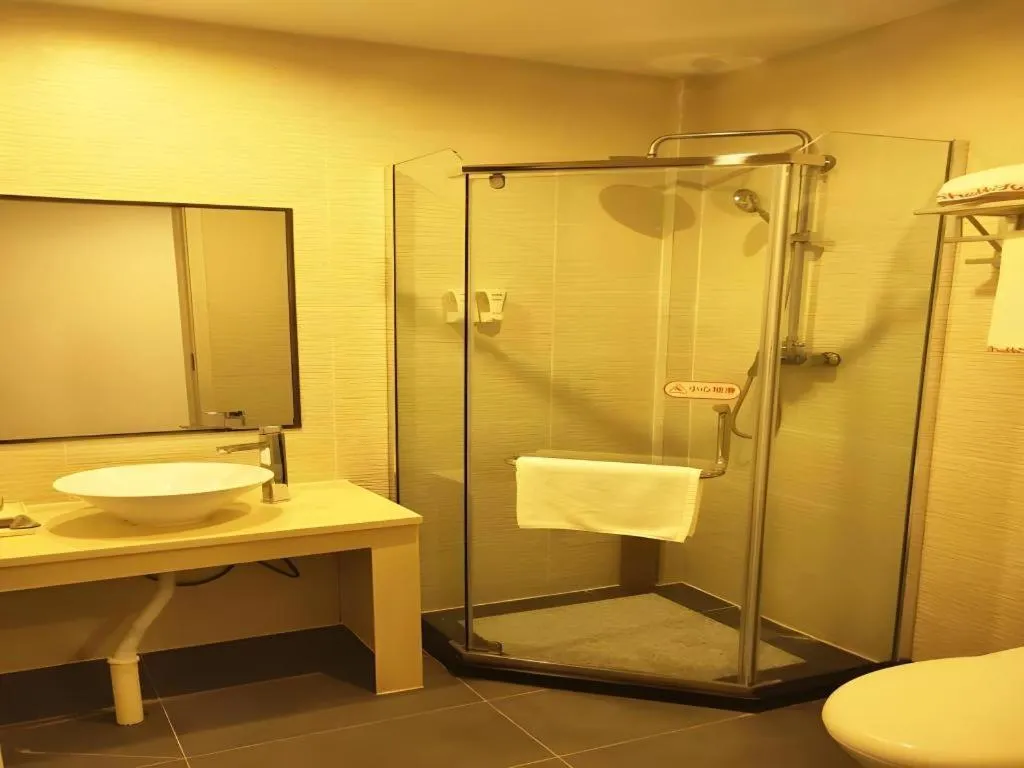 Shell Hotel Liaocheng Dongchang Xi Road Railway Station