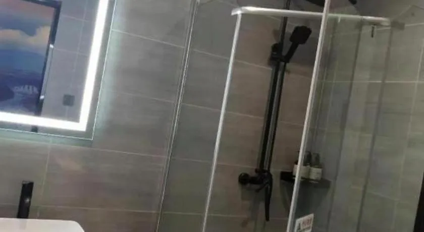 Shell Hotel Zhengzhou East High-Speed Railway Station Zhengdong Commerical Center