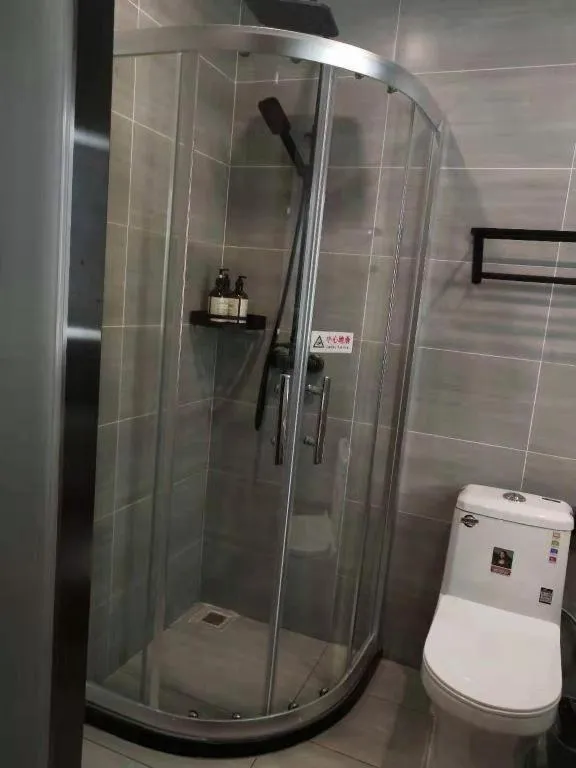 Shell Hotel Zhengzhou East High-Speed Railway Station Zhengdong Commerical Center