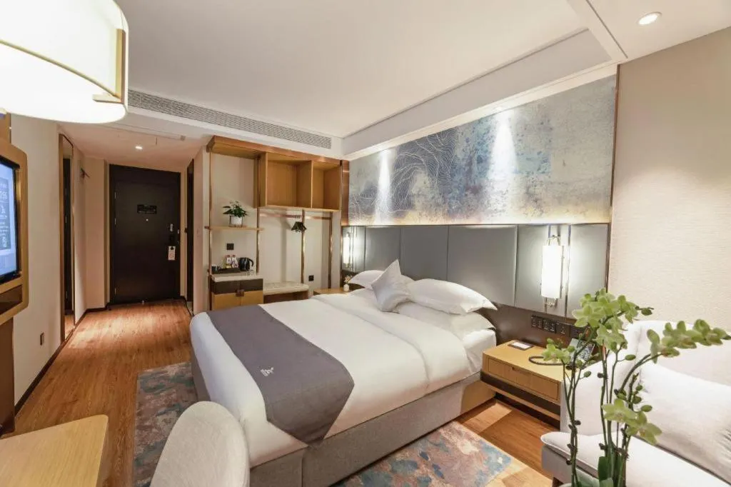 Bed in GreenTree Eastern Hotel Suzhou Dushu Lake Yinshan Lake Guoyuan Road Metro Station