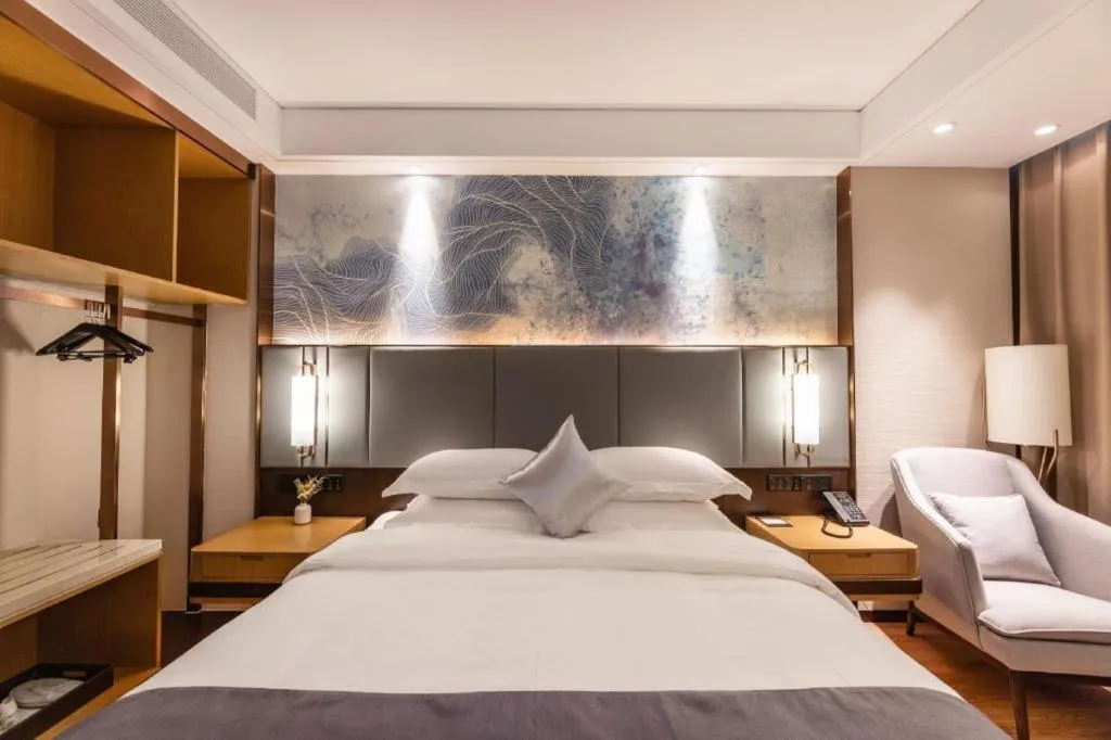 Bed in GreenTree Eastern Hotel Suzhou Dushu Lake Yinshan Lake Guoyuan Road Metro Station