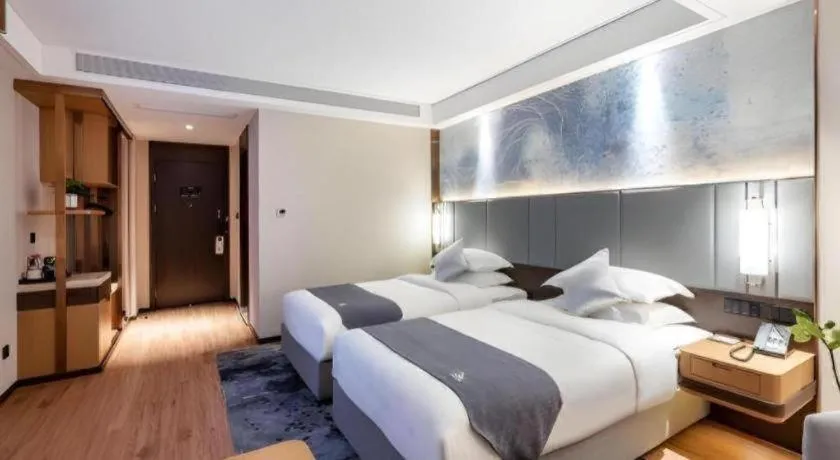 Bed in GreenTree Eastern Hotel Suzhou Dushu Lake Yinshan Lake Guoyuan Road Metro Station