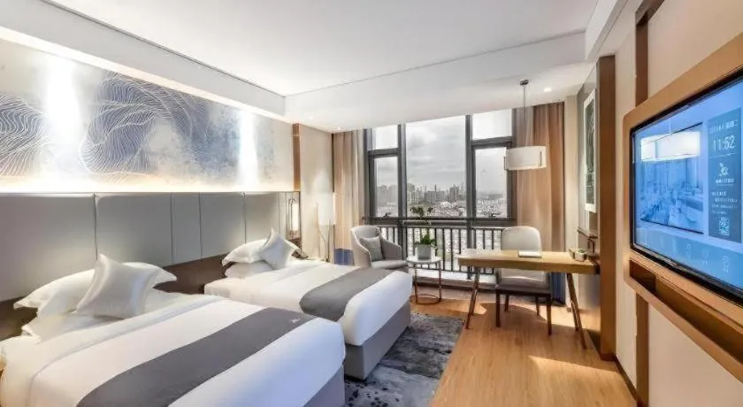 Bed in GreenTree Eastern Hotel Suzhou Dushu Lake Yinshan Lake Guoyuan Road Metro Station