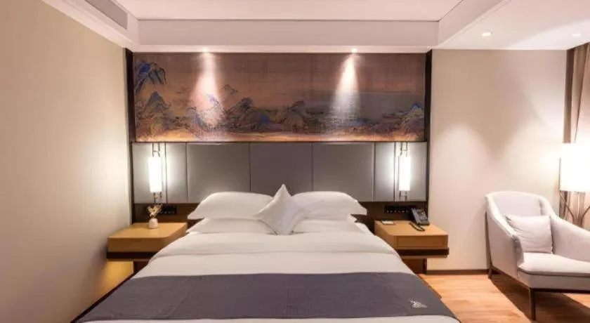 Bed in GreenTree Eastern Hotel Suzhou Dushu Lake Yinshan Lake Guoyuan Road Metro Station