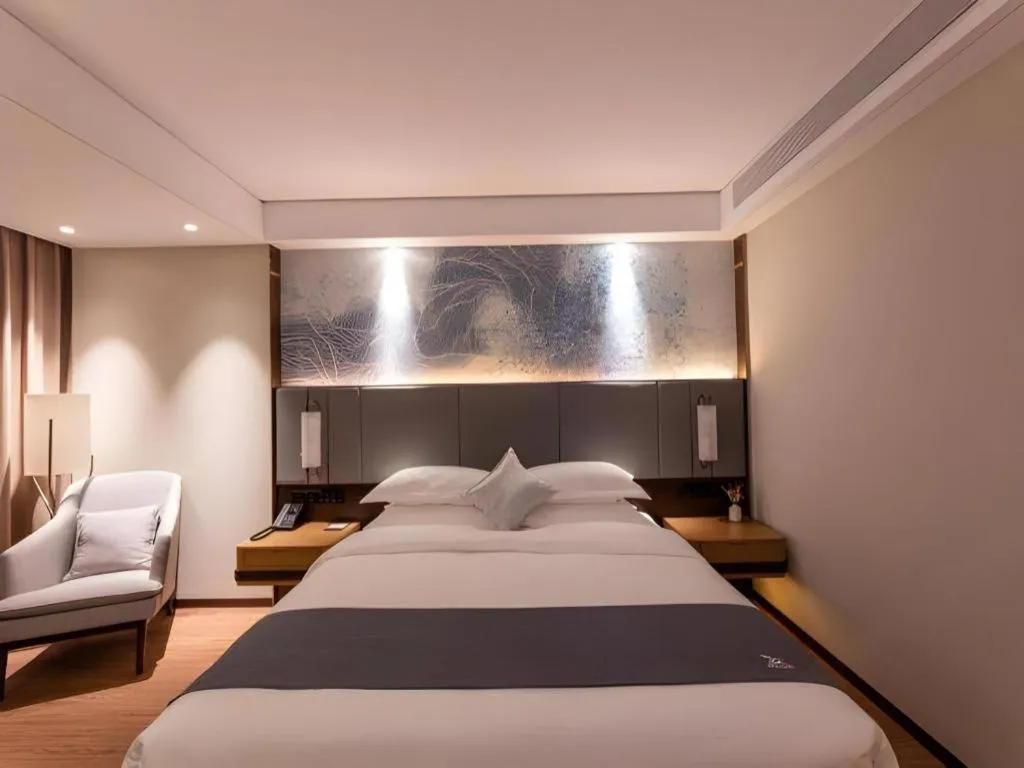 Bed in GreenTree Eastern Hotel Suzhou Dushu Lake Yinshan Lake Guoyuan Road Metro Station