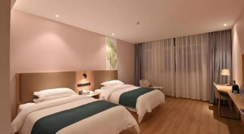 Bed in GreenTree Inn Hubei Yangxin County Lianhua Lake Mingyue Bay