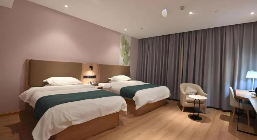 Bed in GreenTree Inn Hubei Yangxin County Lianhua Lake Mingyue Bay