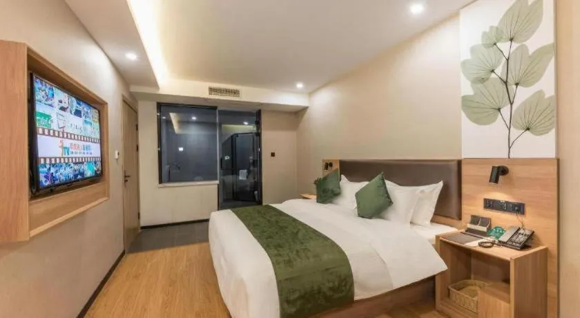 Bed in GreenTree Inn Express Zhangjiagang Hexing Town Shazhou Professional Institue of Technology