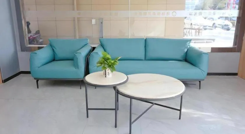 GreenTree Inn Express Zhangjiagang Hexing Town Shazhou Professional Institue of Technology