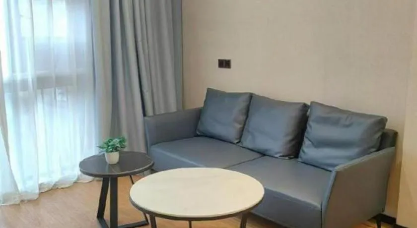 GreenTree Inn Express Zhangjiagang Hexing Town Shazhou Professional Institue of Technology