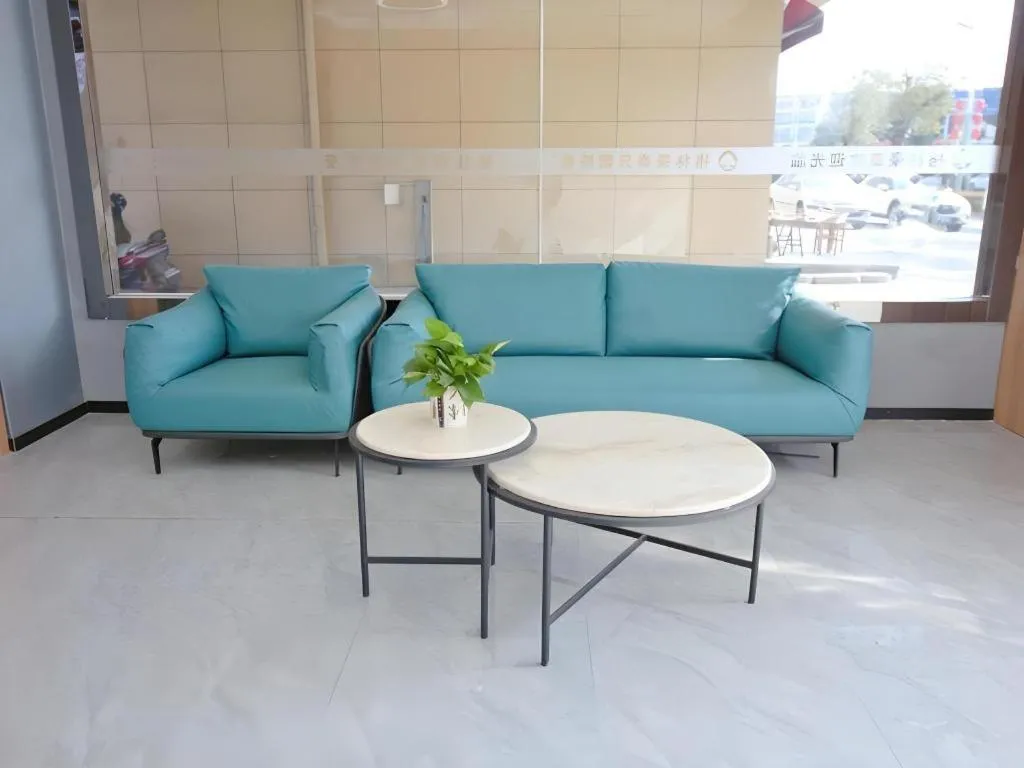 GreenTree Inn Express Zhangjiagang Hexing Town Shazhou Professional Institue of Technology