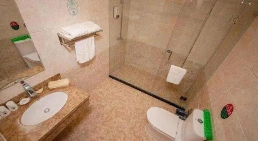 GreenTree Inn Dalian Jinzhou District Railway Station Ansheng Plaza