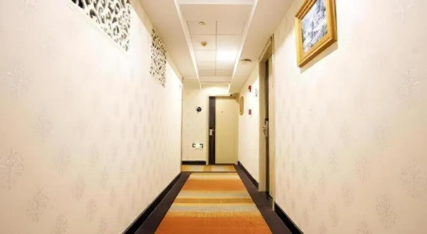 Shell Hotel Shanghai Expo Changqing Road Metro Station