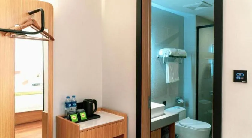 GreenTree Inn Express Datong High-Speed Railway Station Old City Wall