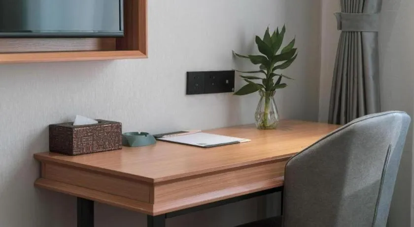 GreenTree Inn Express Datong High-Speed Railway Station Old City Wall