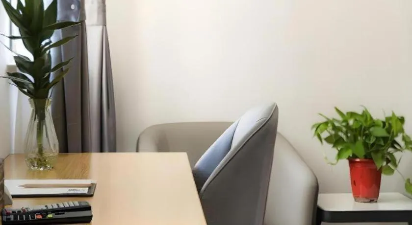 GreenTree Inn Express Datong High-Speed Railway Station Old City Wall