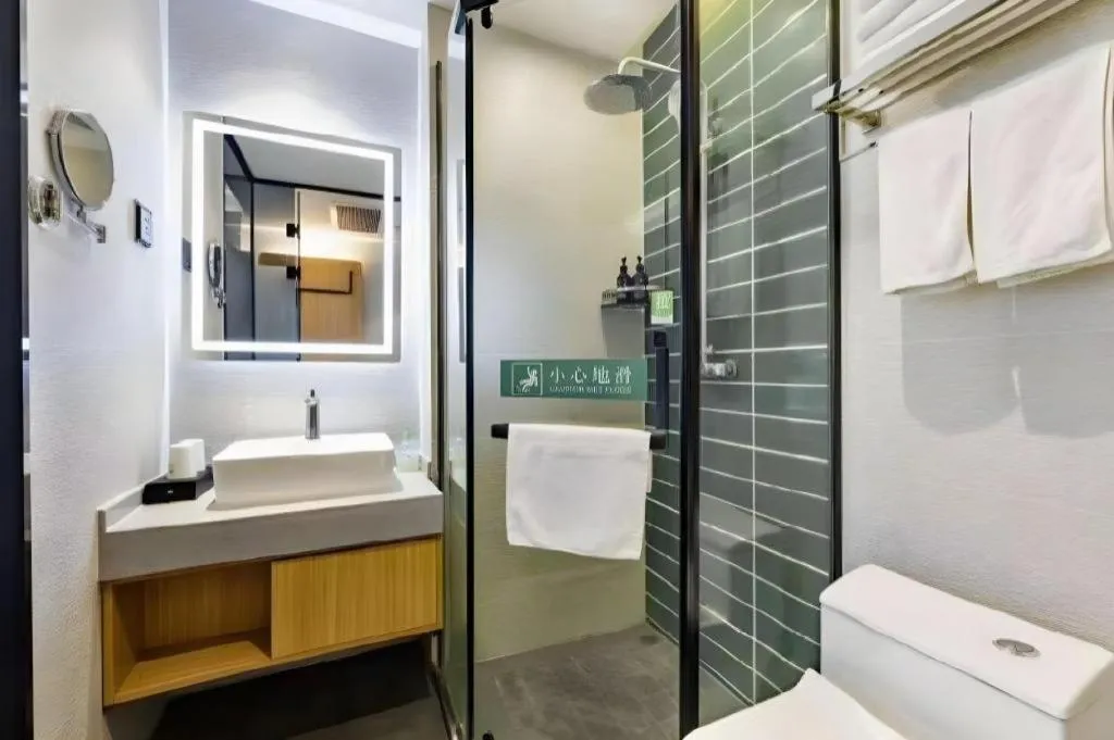 GreenTree Inn Express Datong High-Speed Railway Station Old City Wall