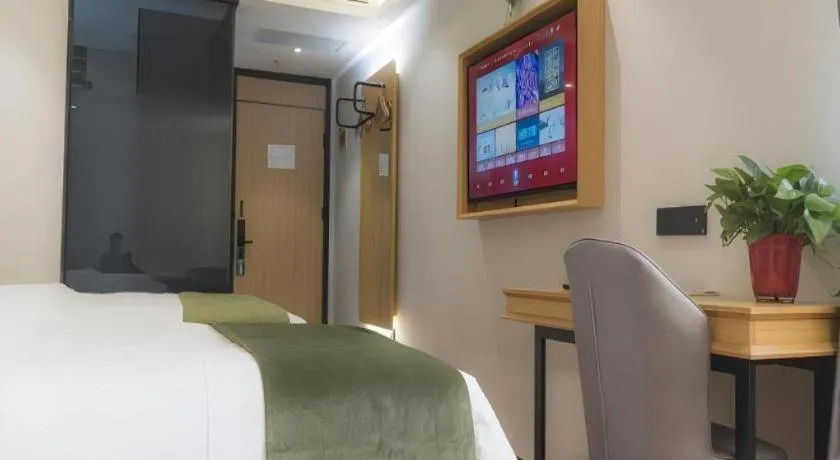 Bed in GreenTree Inn Express Datong High-Speed Railway Station Old City Wall