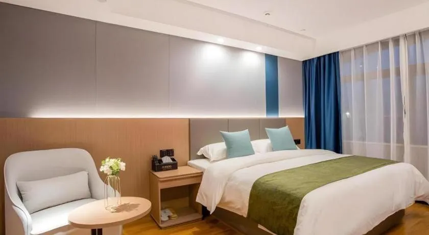 Bed in GreenTree Inn Express Jiangsu Suqian School Yingmadi Road