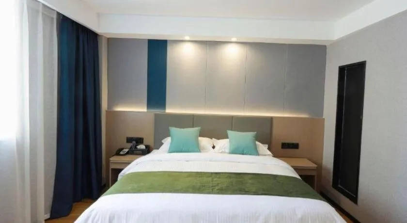 Bed in GreenTree Inn Express Jiangsu Suqian School Yingmadi Road