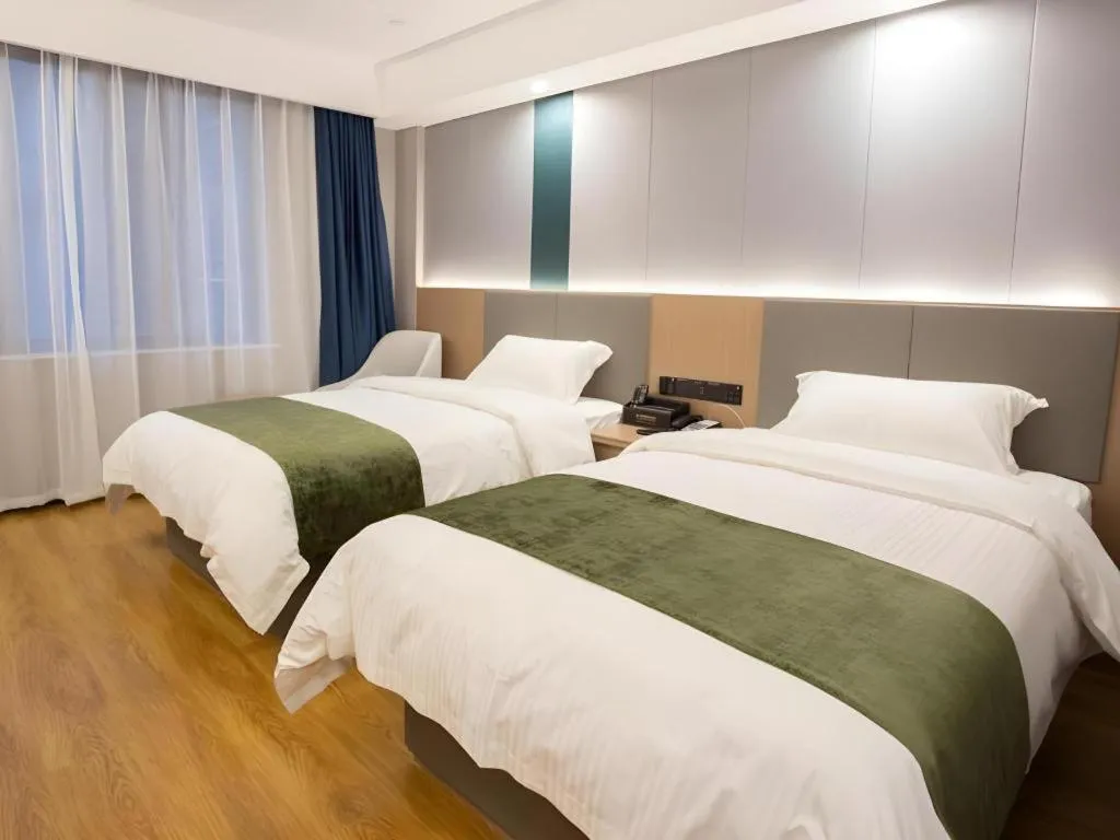 Bed in GreenTree Inn Express Jiangsu Suqian School Yingmadi Road