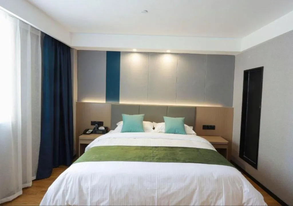 Bed in GreenTree Inn Express Jiangsu Suqian School Yingmadi Road