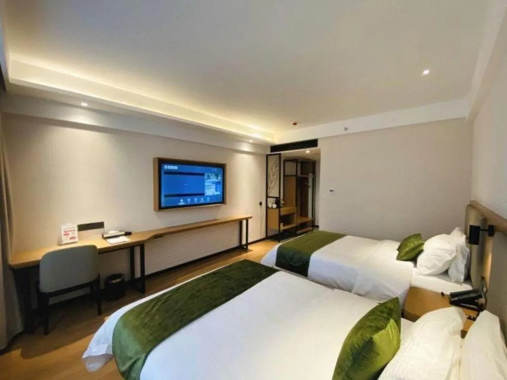 Bed in GreenTree Inn Luoyang Railway Station Wangfujing Wangcheng Park