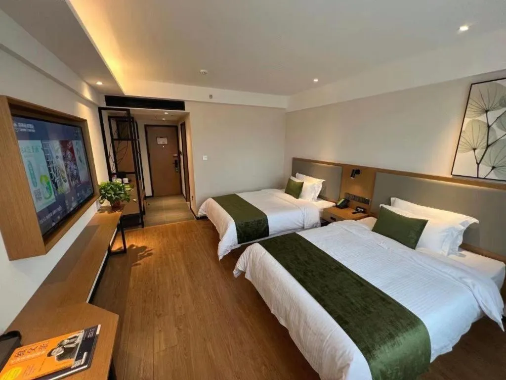 Bed in GreenTree Inn Luoyang Railway Station Wangfujing Wangcheng Park