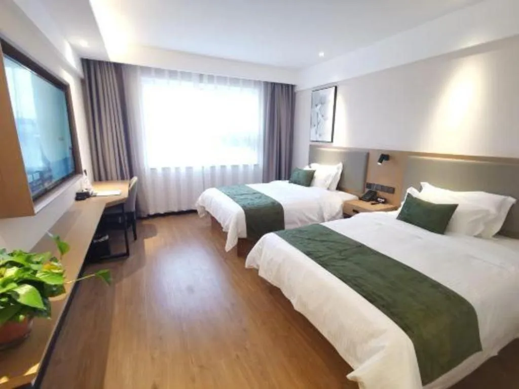 Bed in GreenTree Inn Luoyang Railway Station Wangfujing Wangcheng Park