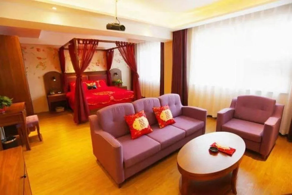 GreenTree Inn Luoyang Railway Station Wangfujing Wangcheng Park