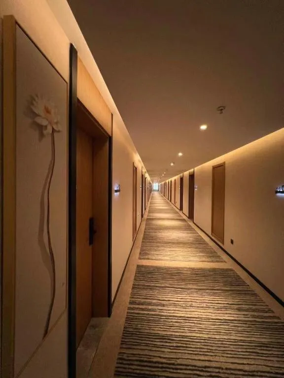 GreenTree Inn Luoyang Railway Station Wangfujing Wangcheng Park