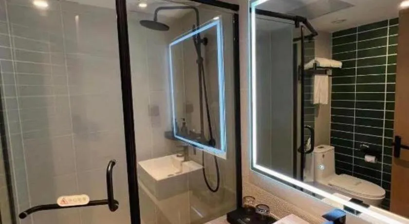 GreenTree Inn Luoyang Railway Station Wangfujing Wangcheng Park