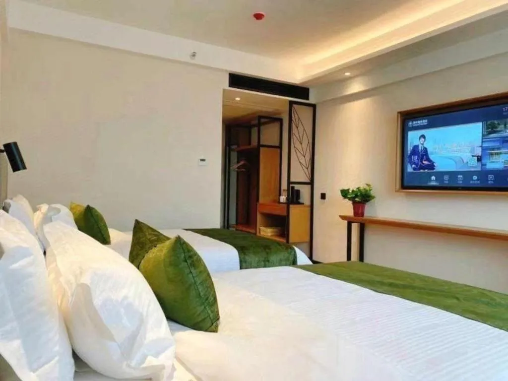 Bed in GreenTree Inn Luoyang Railway Station Wangfujing Wangcheng Park