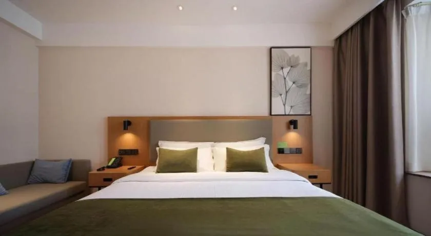 Bed in GreenTree Inn Luoyang Railway Station Wangfujing Wangcheng Park