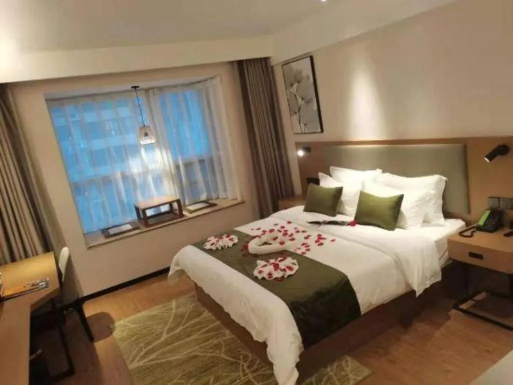 Bed in GreenTree Inn Luoyang Railway Station Wangfujing Wangcheng Park
