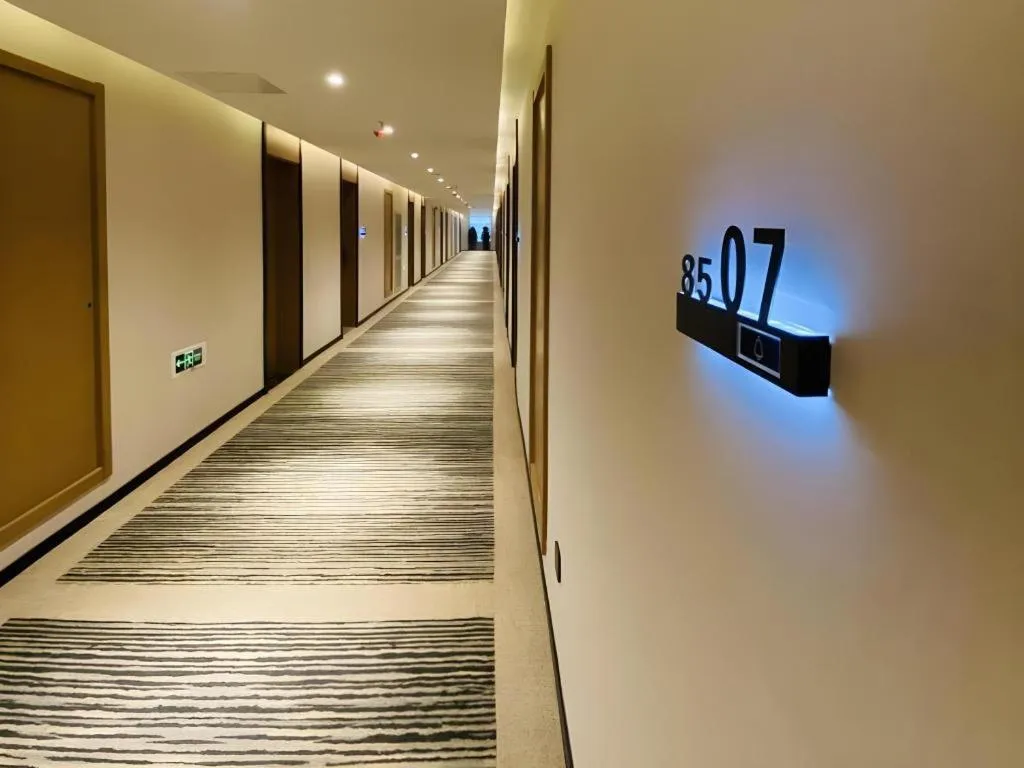 GreenTree Inn Luoyang Railway Station Wangfujing Wangcheng Park