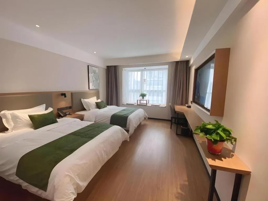 Bed in GreenTree Inn Luoyang Railway Station Wangfujing Wangcheng Park