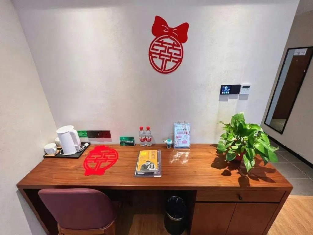 GreenTree Inn Luoyang Railway Station Wangfujing Wangcheng Park