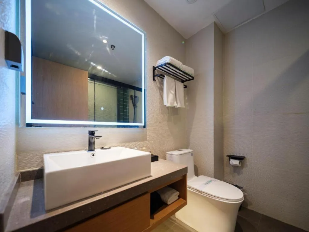 GreenTree Inn Luoyang Railway Station Wangfujing Wangcheng Park