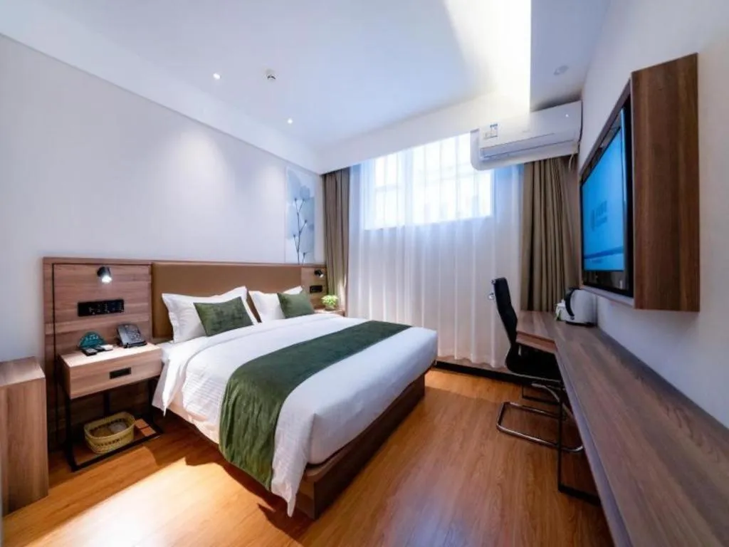 Bed in GreenTree Inn Express Hebei Tangshan Guyan District Xinguang Road