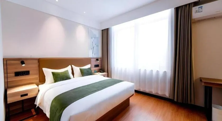 Bed in GreenTree Inn Express Hebei Tangshan Guyan District Xinguang Road