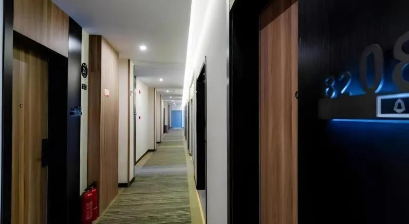 GreenTree Inn Express Hebei Tangshan Guyan District Xinguang Road