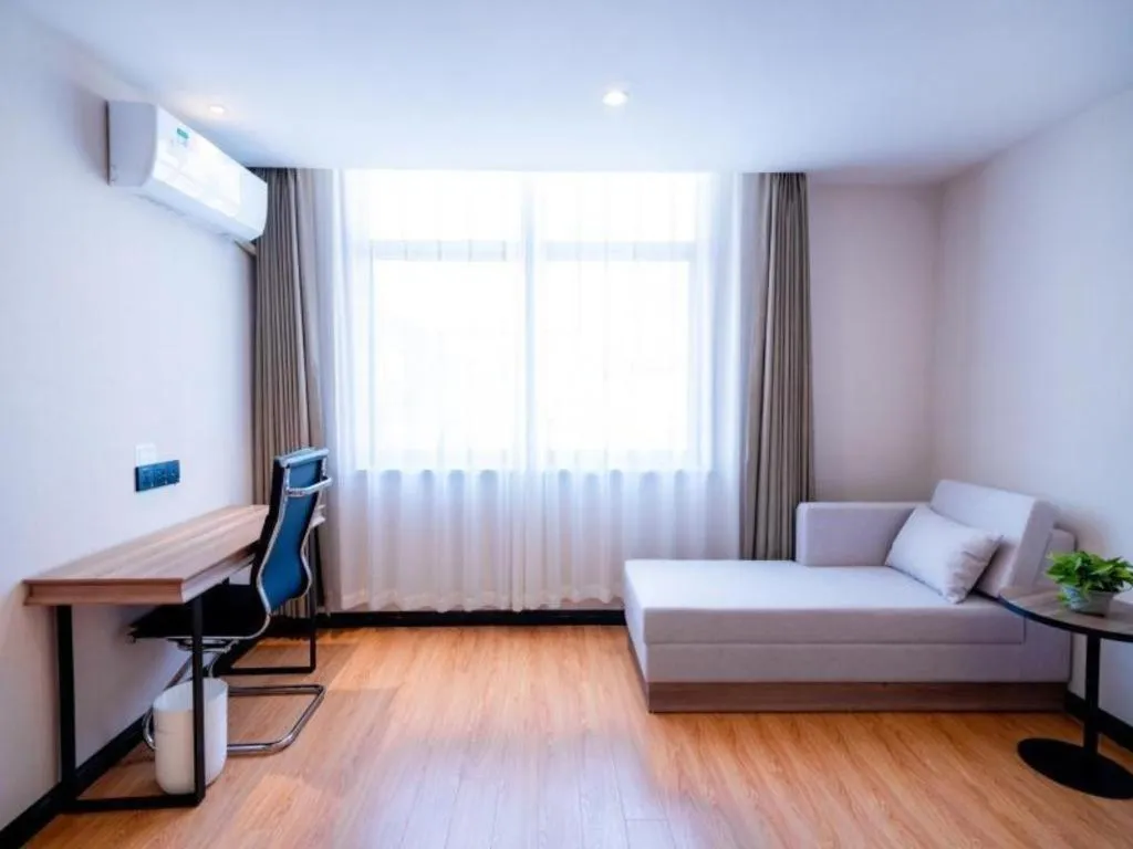 Bed in GreenTree Inn Express Hebei Tangshan Guyan District Xinguang Road