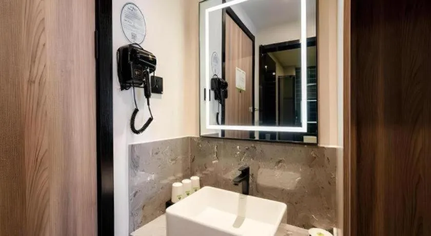 GreenTree Inn Express Hebei Tangshan Guyan District Xinguang Road