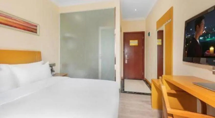 Bed in GreenTree Alliance Hotel Shenzhen Nanshan District Zhongshan Park Tongle